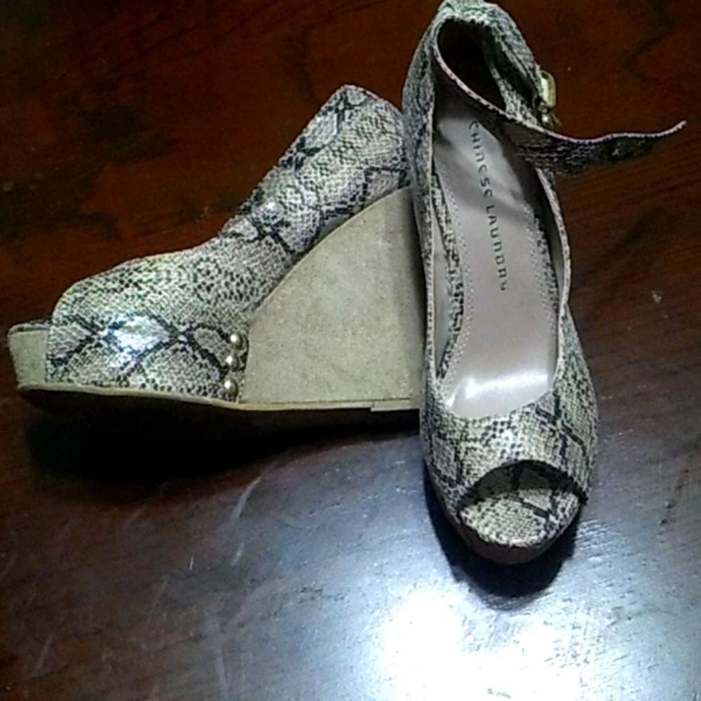 Shoes - Picture 2 of 2